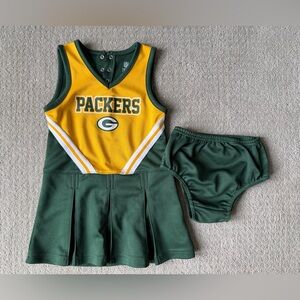 NFL Team Apparel Green and Yellow Top